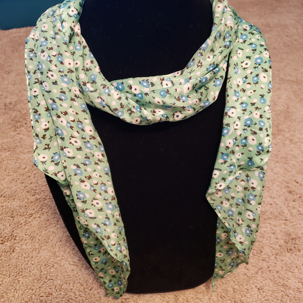 3/$15! Light scarf / Headwear/ sash belt
